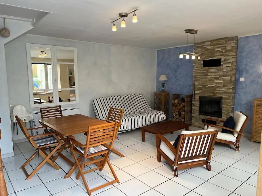 Holiday home Gite Du Port Ploubazlanec France