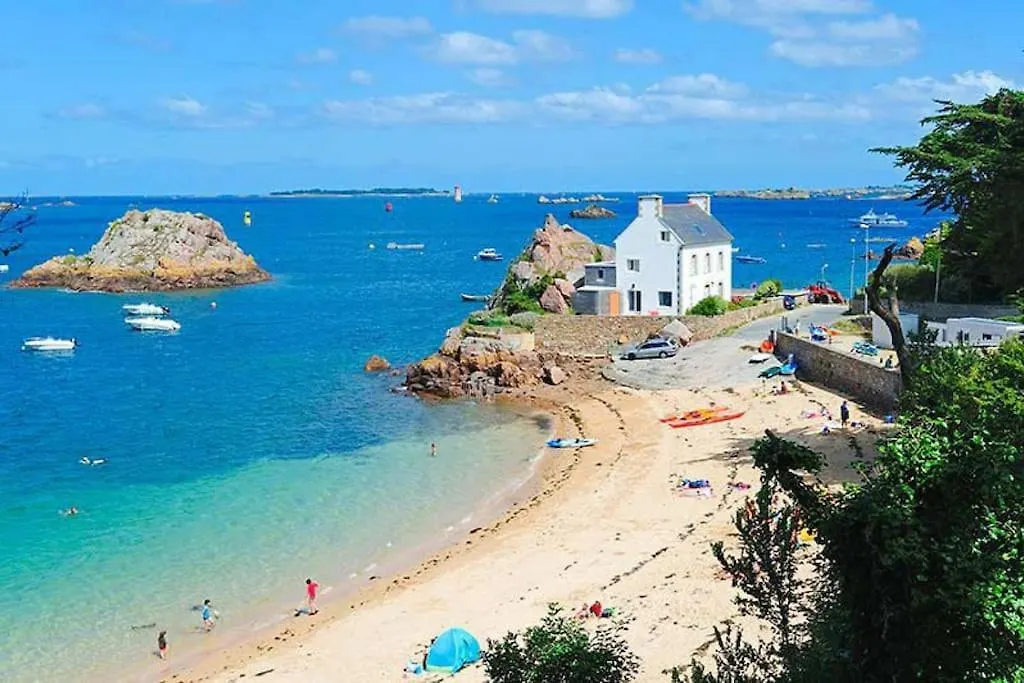 Gite Du Port Ploubazlanec France