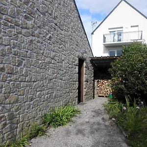 Hébergement de vacances Les îles, Le Bourg, La, Ploubazlanec